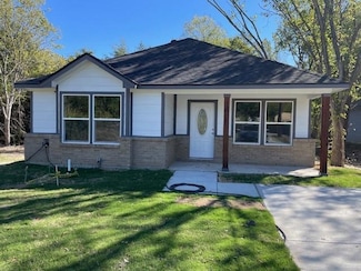 1811 Morgan St, Greenville, TX 75401