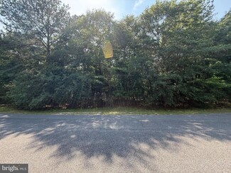 10 Hidden Hills Dr, Seaford, DE 19973
