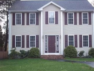 17 Summit Ave, North Dartmouth, MA 02747