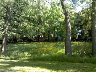 14 Velander St, Worcester, MA 01605