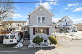 28 Fear St, Pittston, PA 18640