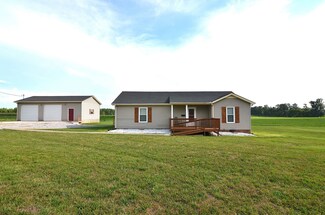 2351 Mud Cat Rd, Adams, TN 37010
