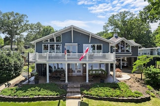 268 Lakeshore Dr S, Muscle Shoals, AL 35661