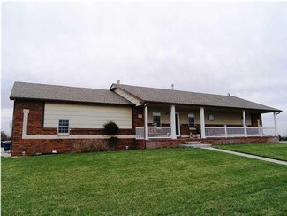 1223 E 101st Street Ct, Valley Center, KS 67147