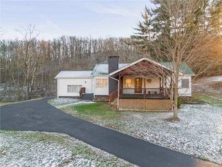 1125 Toms Run Rd, Holbrook, PA 15341