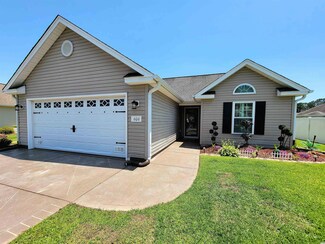 606 Leprechaun Ln, Murrells Inlet, SC 29576