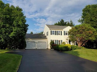 22 Wander Ct, Glenmont, NY 12077