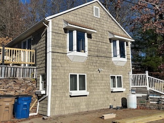 61 Tankerhoosen Rd, Vernon, CT 06066