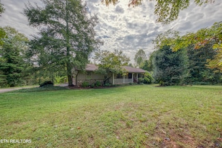 2300 Brandywine Dr, Lenoir City, TN 37772