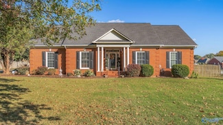 14866 Capstone Ln, Athens, AL 35613