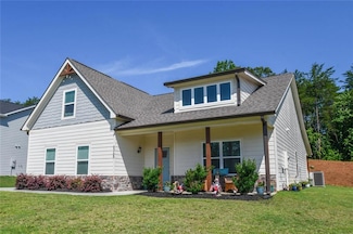 6365 Woodland Station Dr, Lula, GA 30554