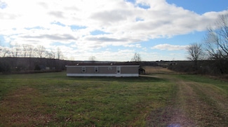 11 Shady Ln, Canaan, ME 04924