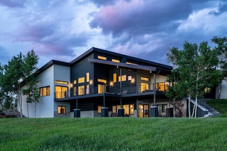 9200 Wildflower Dr, Cheyenne, WY 82009