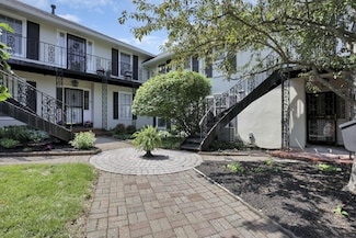 1631 Roxbury Rd Unit B6, Columbus, OH 43212