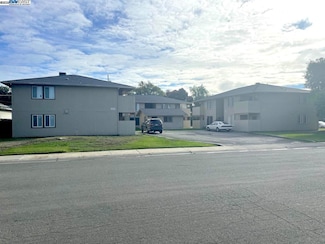 266 S Yolo St, Willows, CA 95988