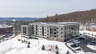 69 Etna Rd Unit 402, Lebanon, NH 03766