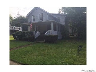 23 Oak St, Warsaw, NY 14569