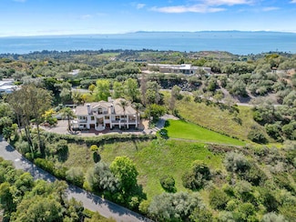 595 Freehaven Dr, Santa Barbara, CA 93108