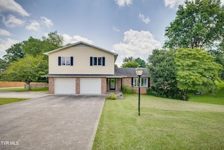 17304 Mary Lee Dr, Abingdon, VA 24210