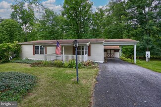 226 Maple Ave, Manheim, PA 17545