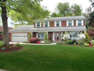 248 Penhurst Dr, Pittsburgh, PA 15235