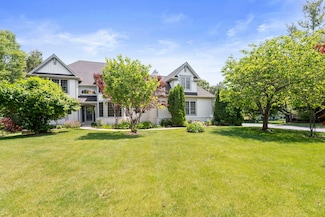 7N001 Ridge Line Rd, Saint Charles, IL 60175