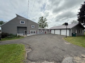 444 Manwaring Rd, Pulaski, NY 13142