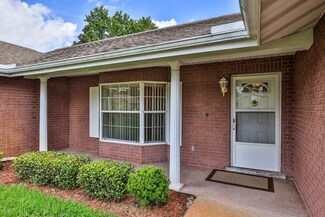 215 Quaker Ridge Dr, Daytona Beach, FL 32119