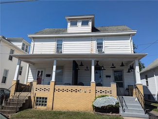 32 Lawton Ave, Uniontown, PA 15401