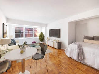 210 E 63rd St Unit 11B, New York, NY 10065