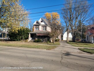 337 S Cochran Rd, Charlotte, MI 48813