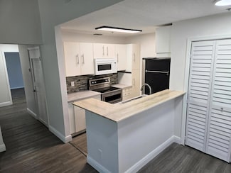 2307 N Congress 32 Ave Unit 32, Boynton Beach, FL 33426
