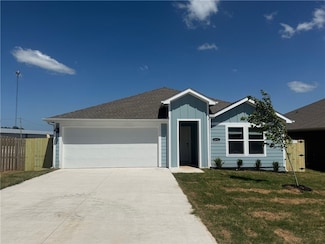 404 NW Granny Smith St, Gentry, AR 72734