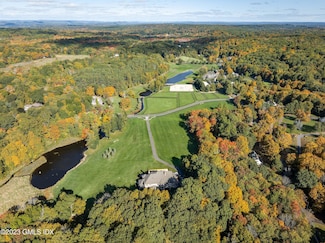 7 Equestrian Ridge, Newtown, CT 06470
