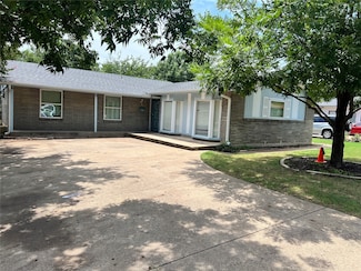 4524 Larue St, Dallas, TX 75211