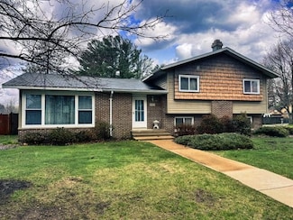 2709 Richard St, Marinette, WI 54143