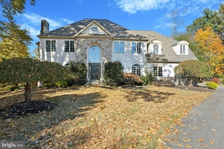 225 White Tail Ln, Media, PA 19063