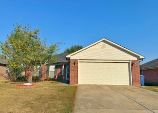 930 Brownstone Dr, Conway, AR 72034
