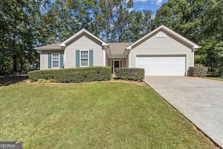 176 Creek View Dr, Hoschton, GA 30548