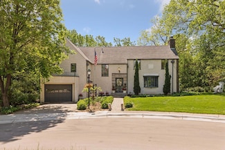 7 Montcalm Ct, Saint Paul, MN 55116