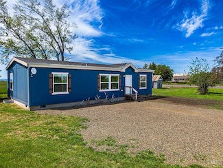 12798 King Rd, Kendrick, ID 83537