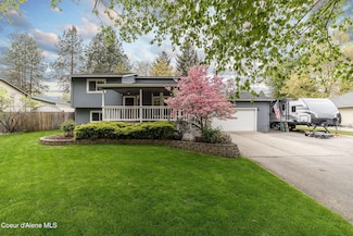 9701 N Hillview Dr, Hayden, ID 83835