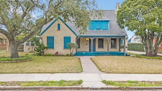 5012 Woodrow Ave, Galveston, TX 77551