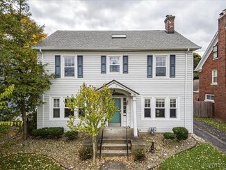 925 Maple Ave, Niagara Falls, NY 14305