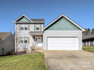 105 Woodcreek Cir, Swannanoa, NC 28778