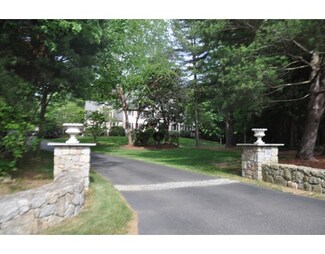 64 Draper Rd, Dover, MA 02030