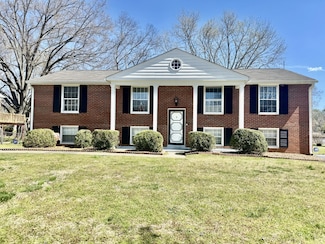 307 Heights Ave, Tullahoma, TN 37388