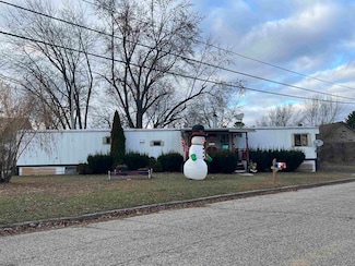 316 N Washington St, Lyndon Station, WI 53944