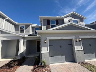 2818 Raindrop Run St, Clermont, FL 34714