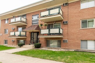 7400 W 111th St Unit 110, Worth, IL 60482